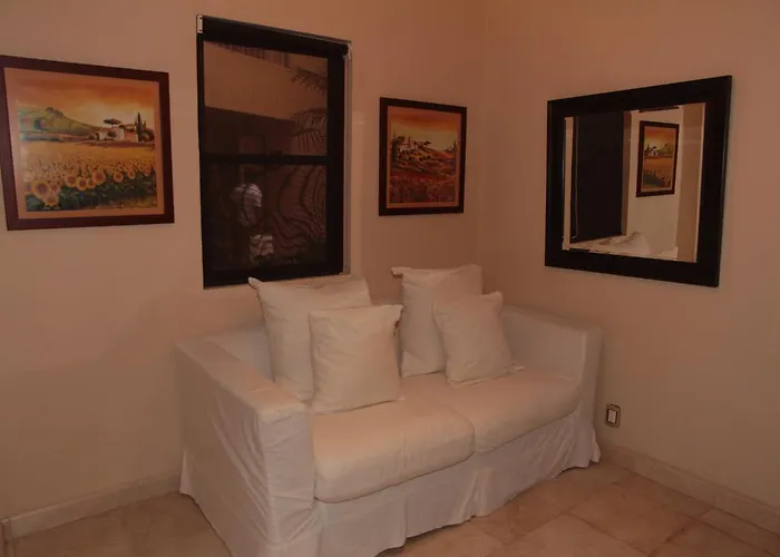 Aparthotel El Faro Ground Level Reef 106 *